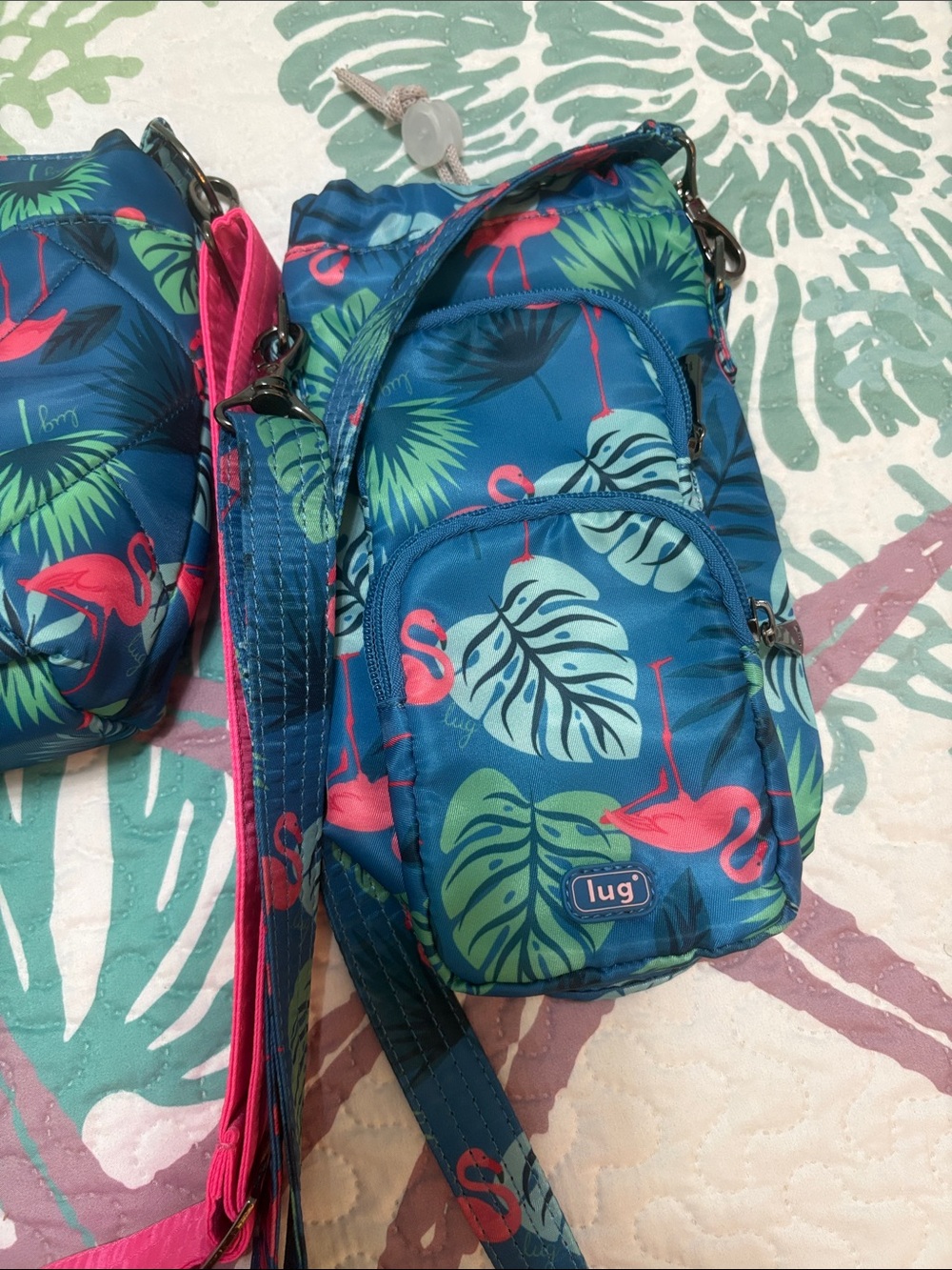 lug flamingo print 🦩crossbody and huggie - Picture 3 of 5